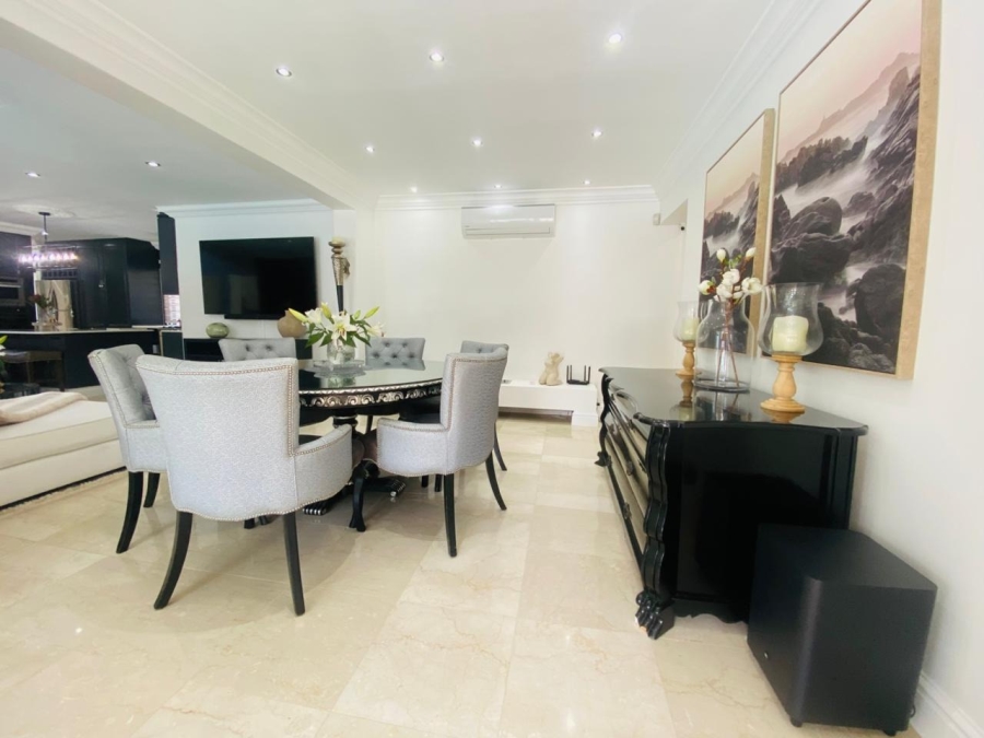 5 Bedroom Property for Sale in Sunset Beach Western Cape